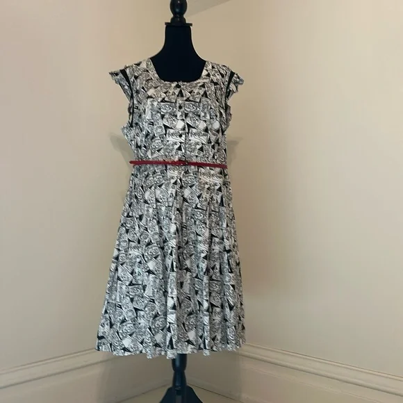 Carolina Herrera | Dresses | Carolina Herrera Black And White Dress Size 6 